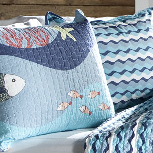 Lush Decor Sealife Fish Ocean Wave Reversible 3 Piece Quilt Bedding Set, Full/Queen, Blue: Home & Kitchen